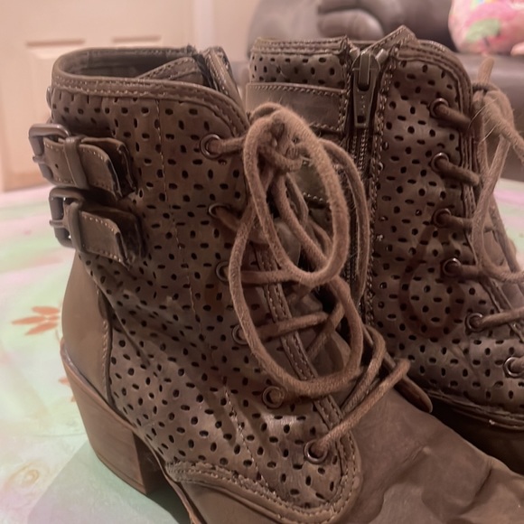 ROXY Women’s Neutral Buckle Lace Up Boot size 6.5 Brown Booties - Picture 4 of 7